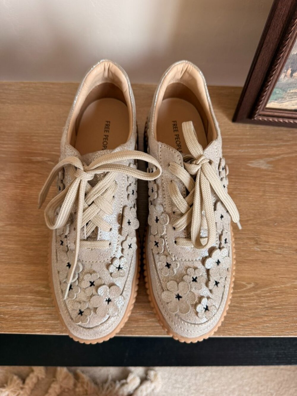 NEW Free People Wallflower Wimberly Sneakers in Champagne Metallic 7.5 - Picture 5 of 9